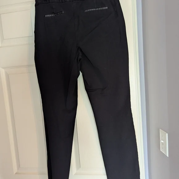 Black Straight Leg Pants with Sleek Design - Picture 3 of 5